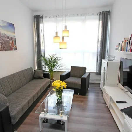 Ferienwohnung Mit 3 Schlafraeumen *