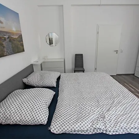 Ferienwohnung Mit 3 Schlafraeumen Apartment Neubrandenburg