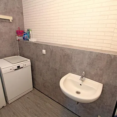 Ferienwohnung Mit 3 Schlafraeumen Neubrandenburg