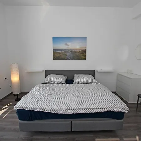 Ferienwohnung Mit 3 Schlafraeumen * Neubrandenburg